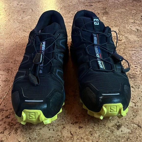 Men’s trail running shoes in excellent condition - Picture 3 of 5